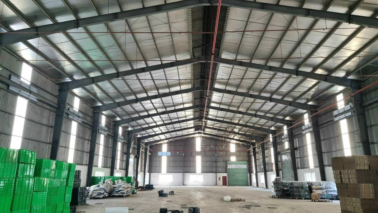 Cho thuê kho xưởng 2400m2 khu công nghiệp Tân Bình