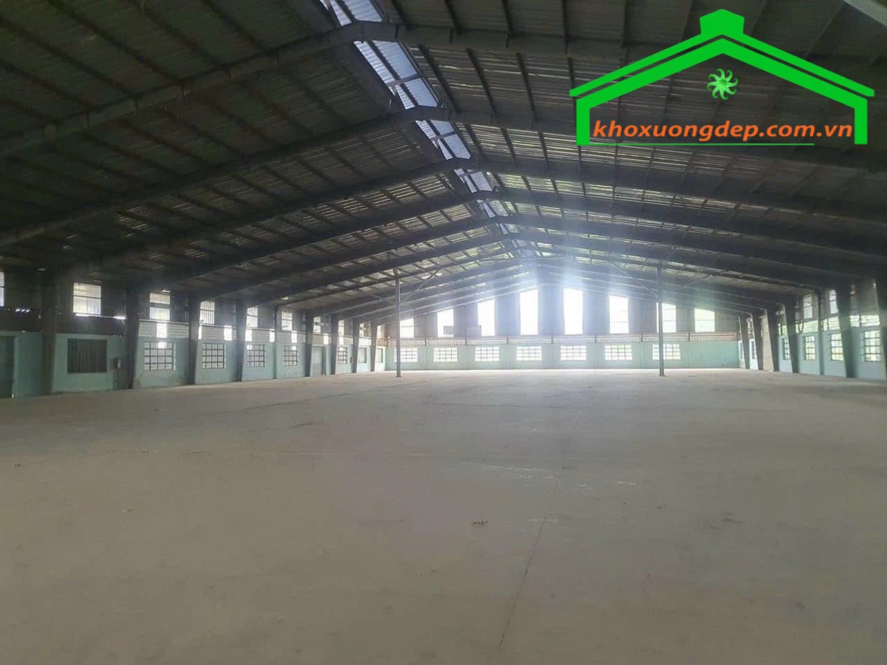 Cho thuê kho xưởng 8.800 m2 ngoài KCN Tân Uyên – Bình Dương