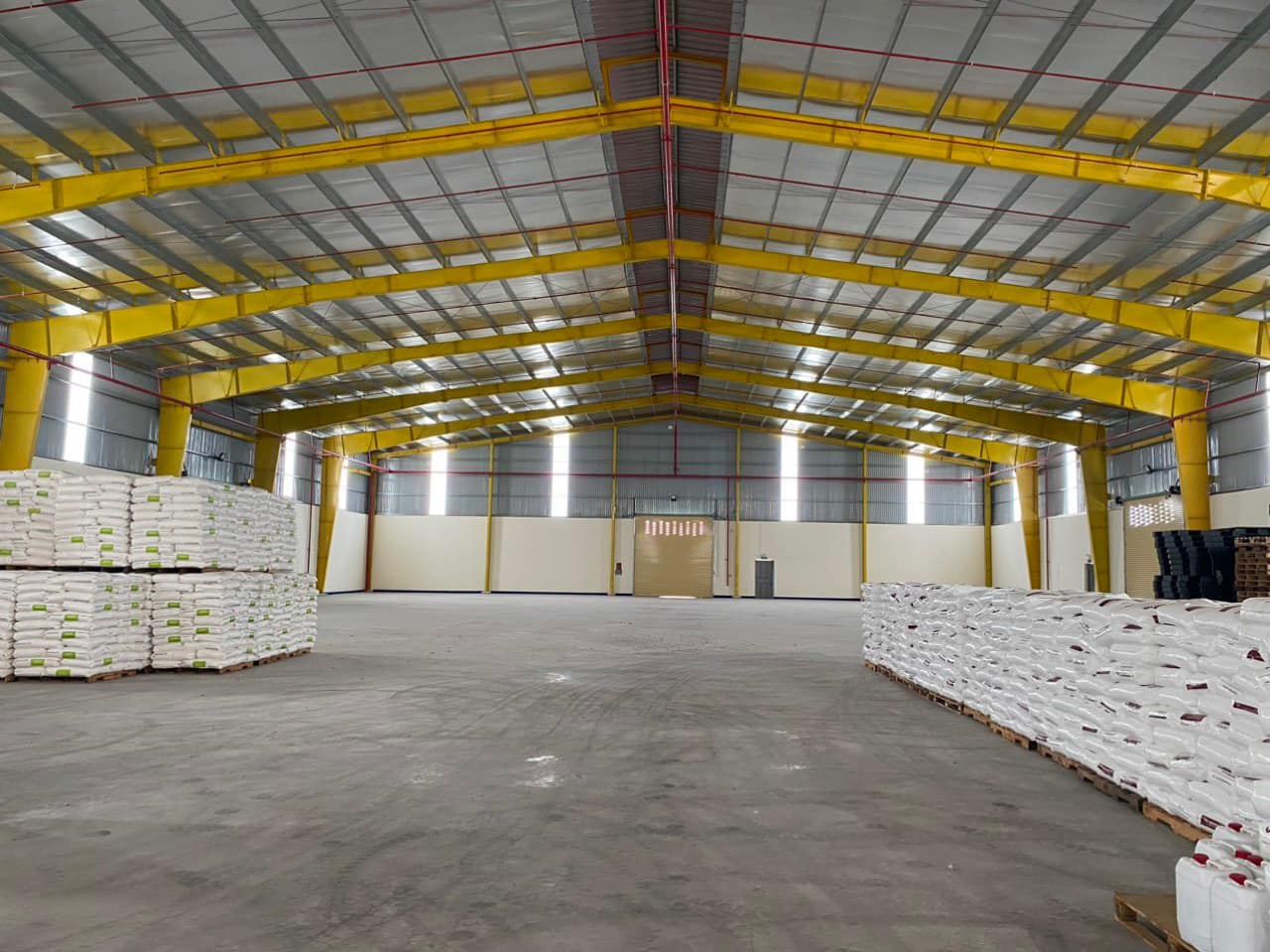 Cho thuê kho xưởng 3.400 m2 trong KCN Đức Hòa, Long An