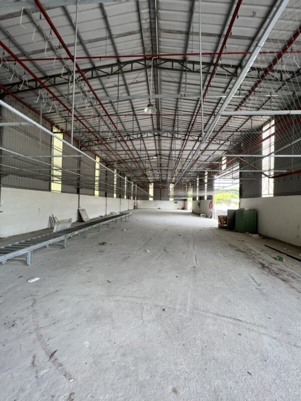 Cho thuê kho xưởng sản xuất 2500m2 Bến Cát, Bình Dương
