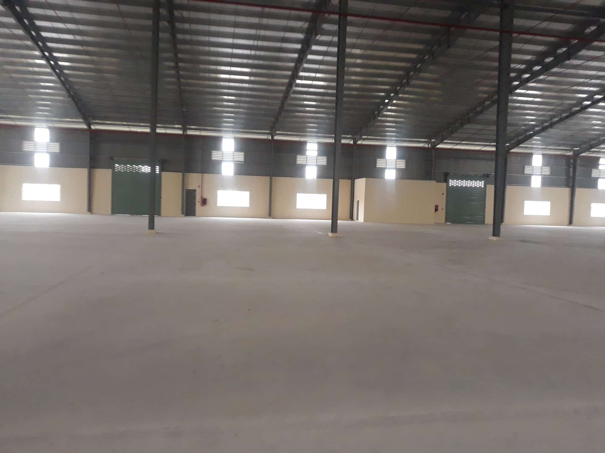 Bán và cho thuê kho xưởng ~20000 m2 kcn Tân Đô, Đức Hòa, Long An