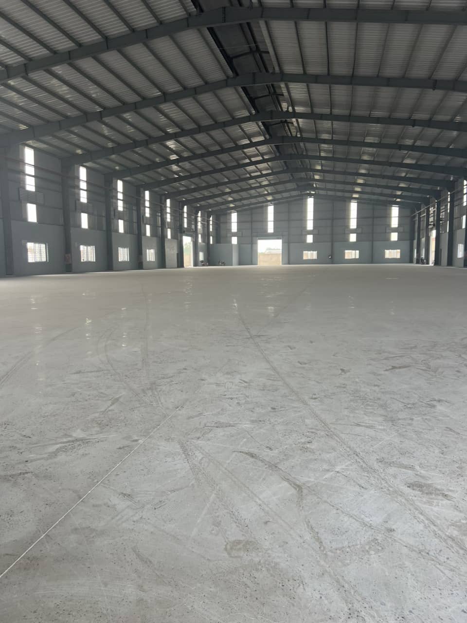 Cho thuê kho xưởng 3.240 m2 trong KCN Huyện Đức Hòa, Tỉnh Long An