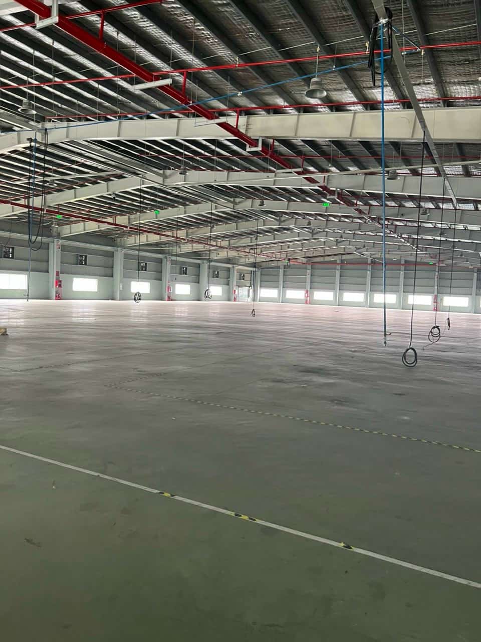 Cho thuê kho xưởng 6.000 m2 trong KCN Tân Uyên, Bình Dương