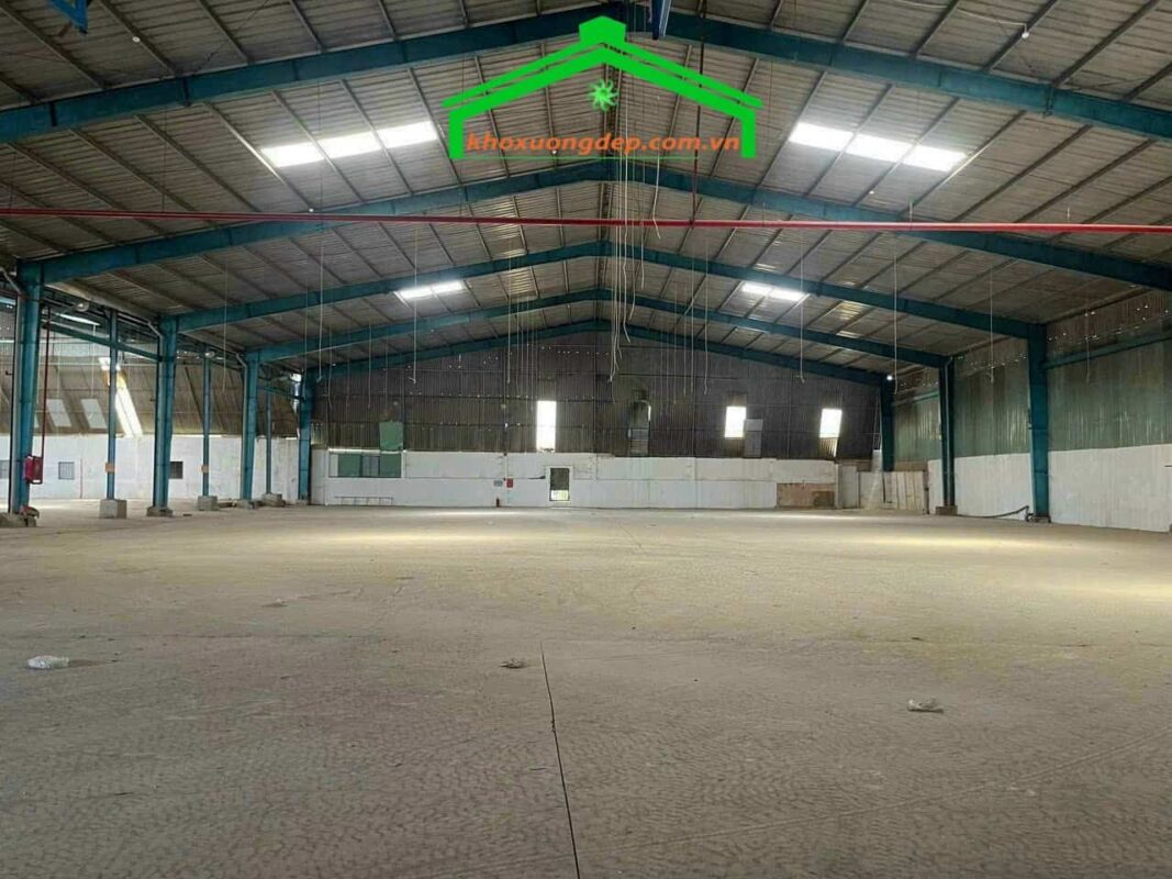 Cho thuê kho xưởng 1700m2 Dĩ An, Bình Dương giá rẻ