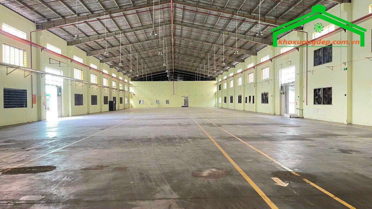 Cho thuê kho xưởng 9600m2 KCN Dĩ An, Bình Dương