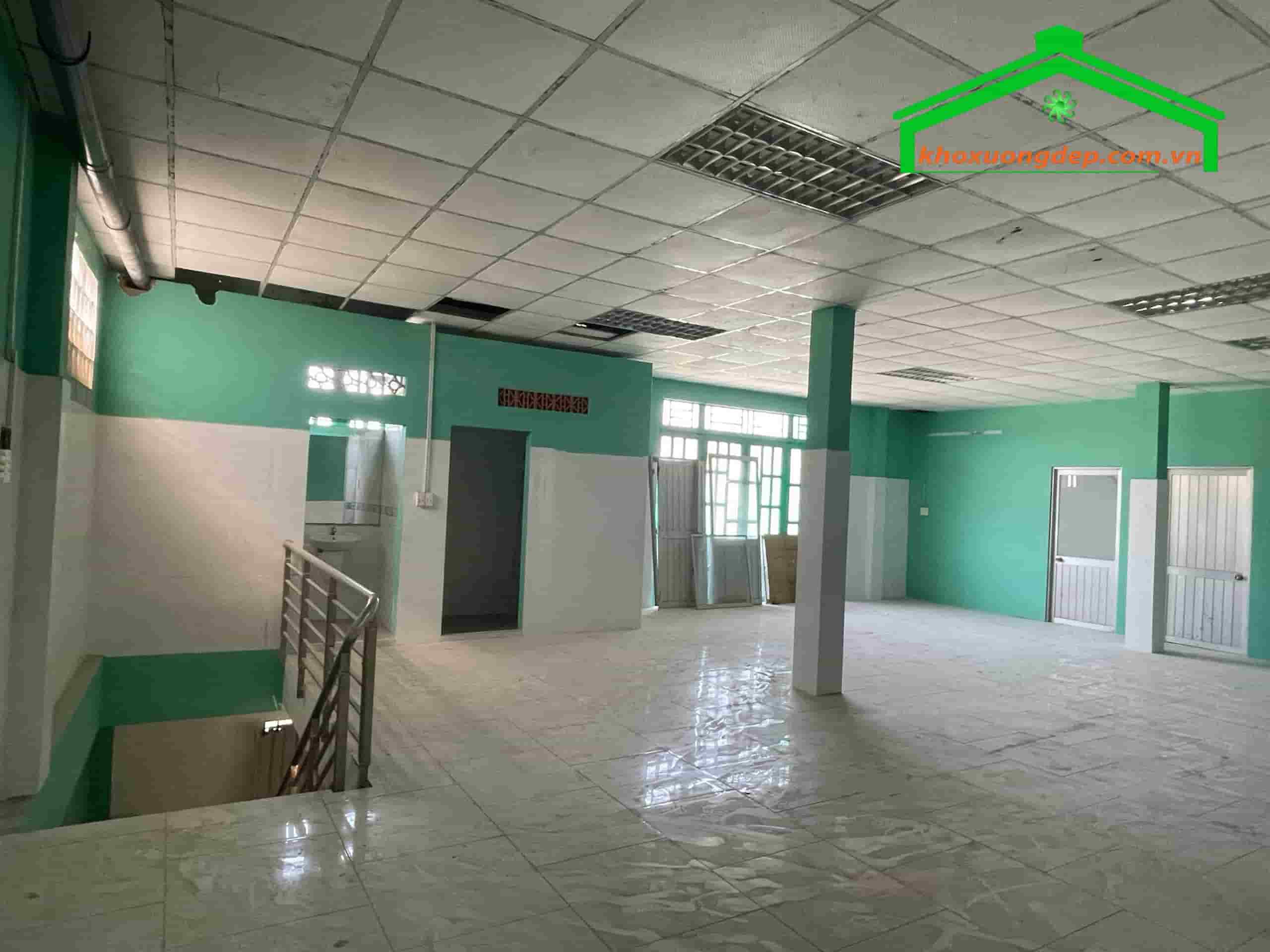 Cho thuê kho xưởng 900m2 Lê Minh Xuân, Bình Chánh