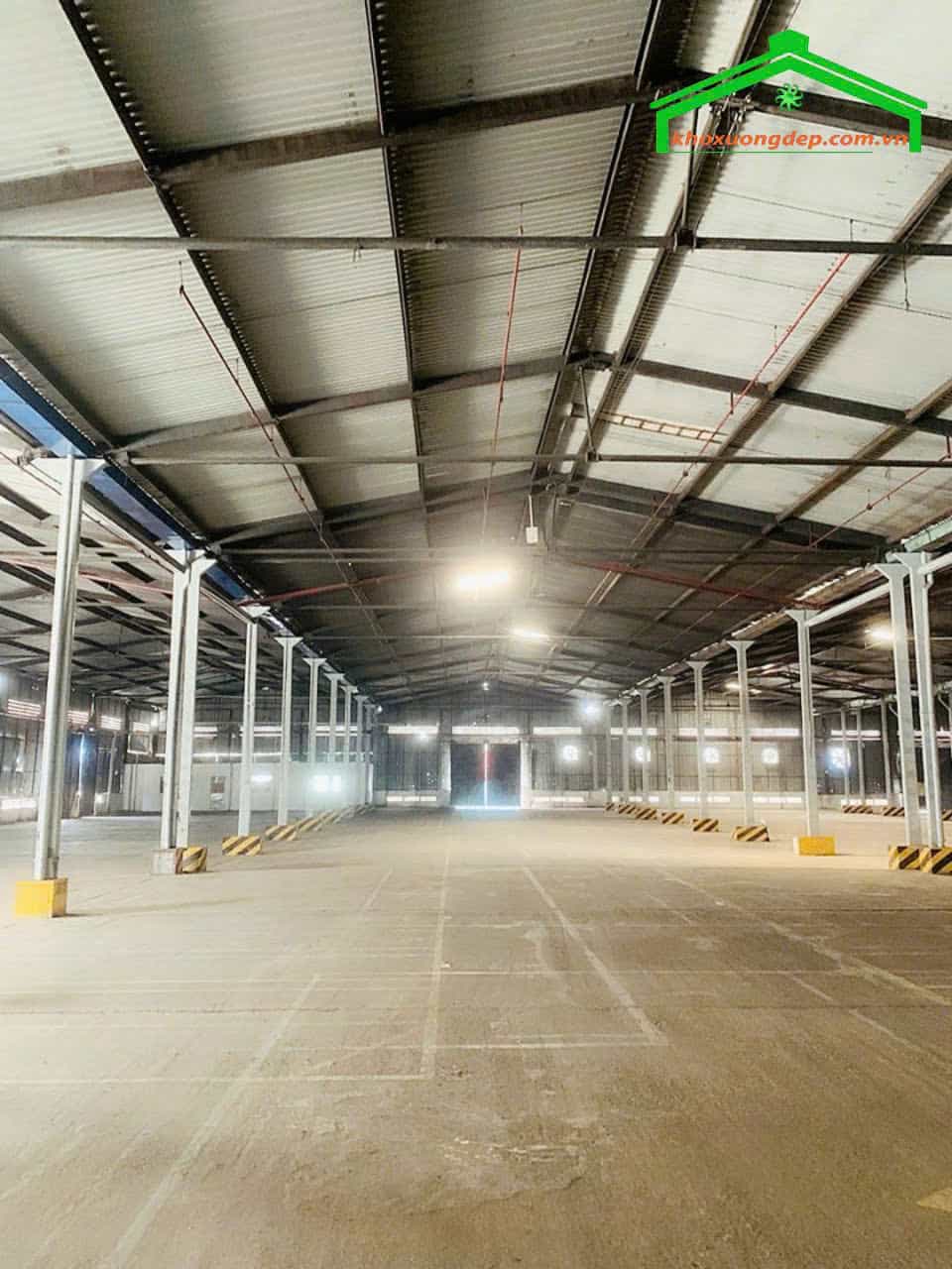 Cho thuê kho xưởng 18500m2 KCN Dĩ An, Bình Dương