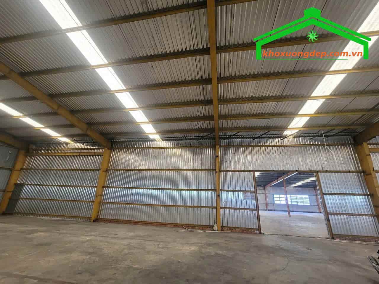 Cho thuê kho xưởng 2100m2 Đức Hòa Đông, Long An