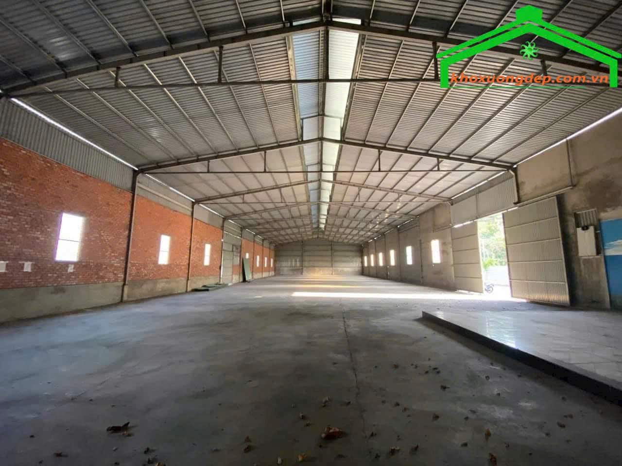 Cho thuê kho xưởng 2700m2 Thủ Dầu Một, Bình Dương.