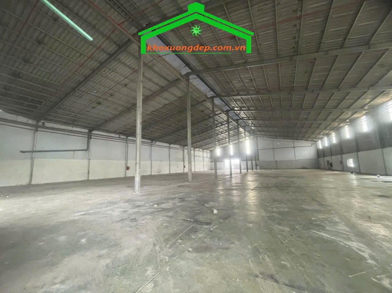 Cho thuê kho xưởng 2700m2 tại Tân Uyên, Bình Dương