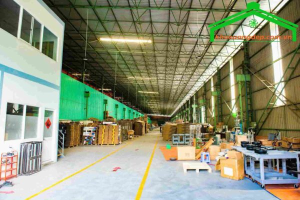 Cho thuê kho xưởng 3300m2 tại Bến Lức, Long An