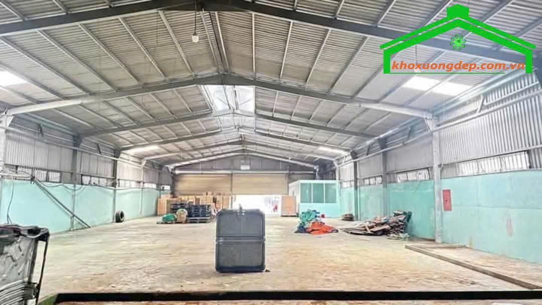 Cho thuê kho xưởng mặt tiền 1000m2 tại Thuận An, Bình Dương