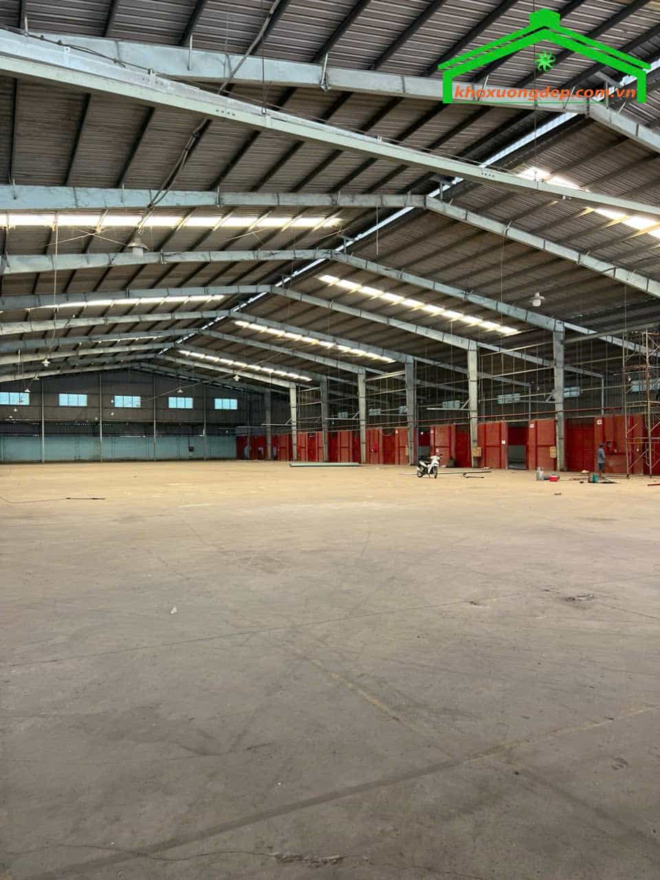 Cho thuê kho xưởng 5000m2 KCN Việt Phát