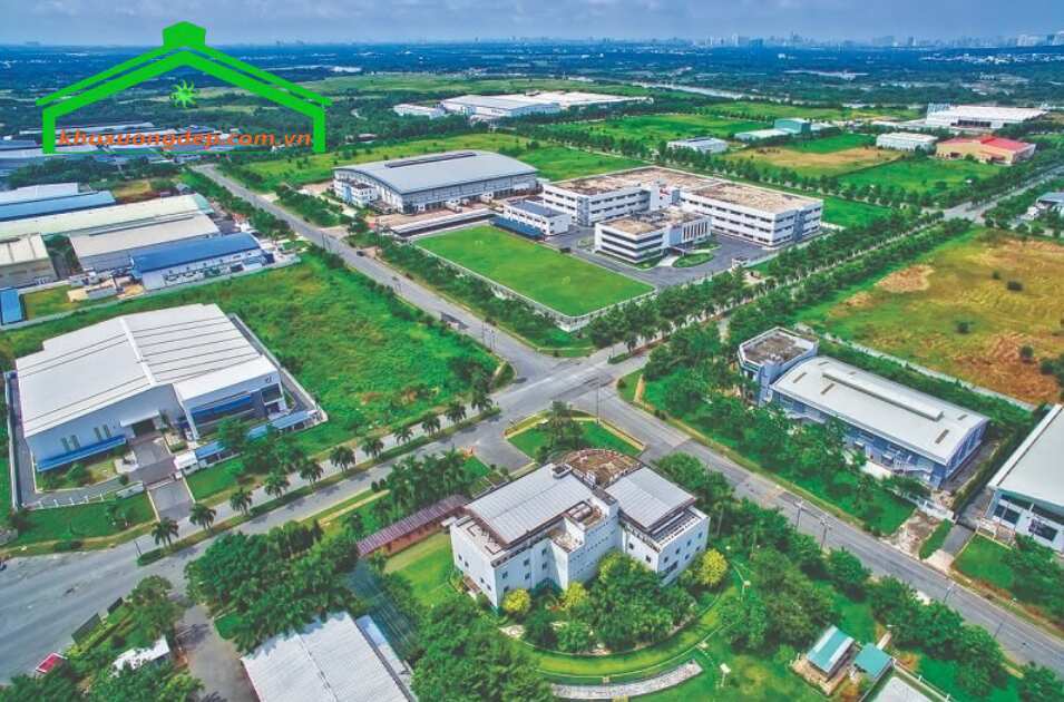 Việc duy trì hai bảng giá đất là lợi thế lớn, tạo sự ổn định và thuận lợi tối đa cho các nhà đầu tư vào đất khu công nghiệp Tây Ninh trong giai đoạn chuyển tiếp của đơn vị hành chính mới.