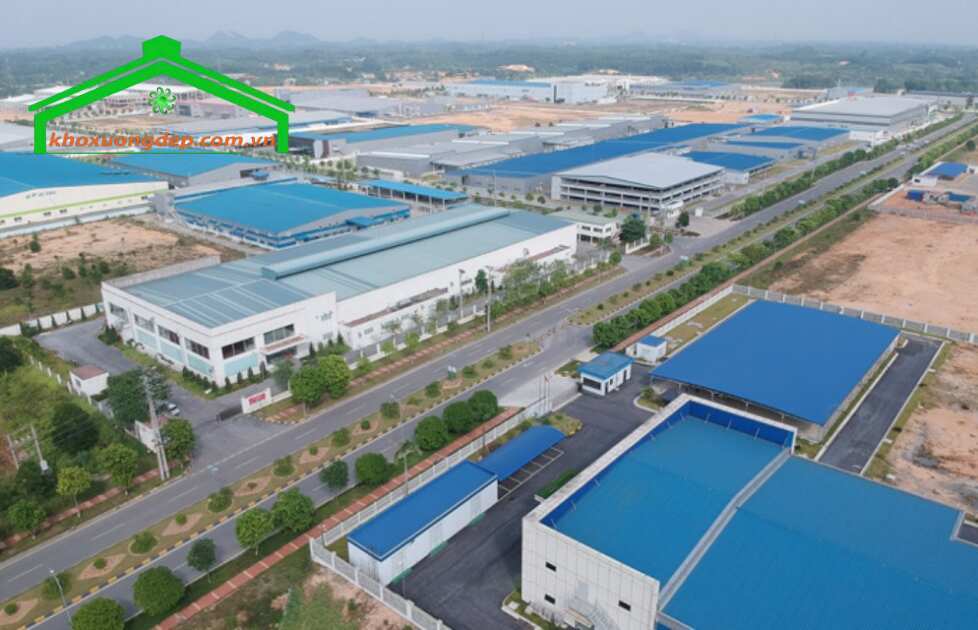  Phân khúc nhà kho xây sẵn cũng tiếp tục ghi nhận giao dịch lớn tại khu vực phía Nam,