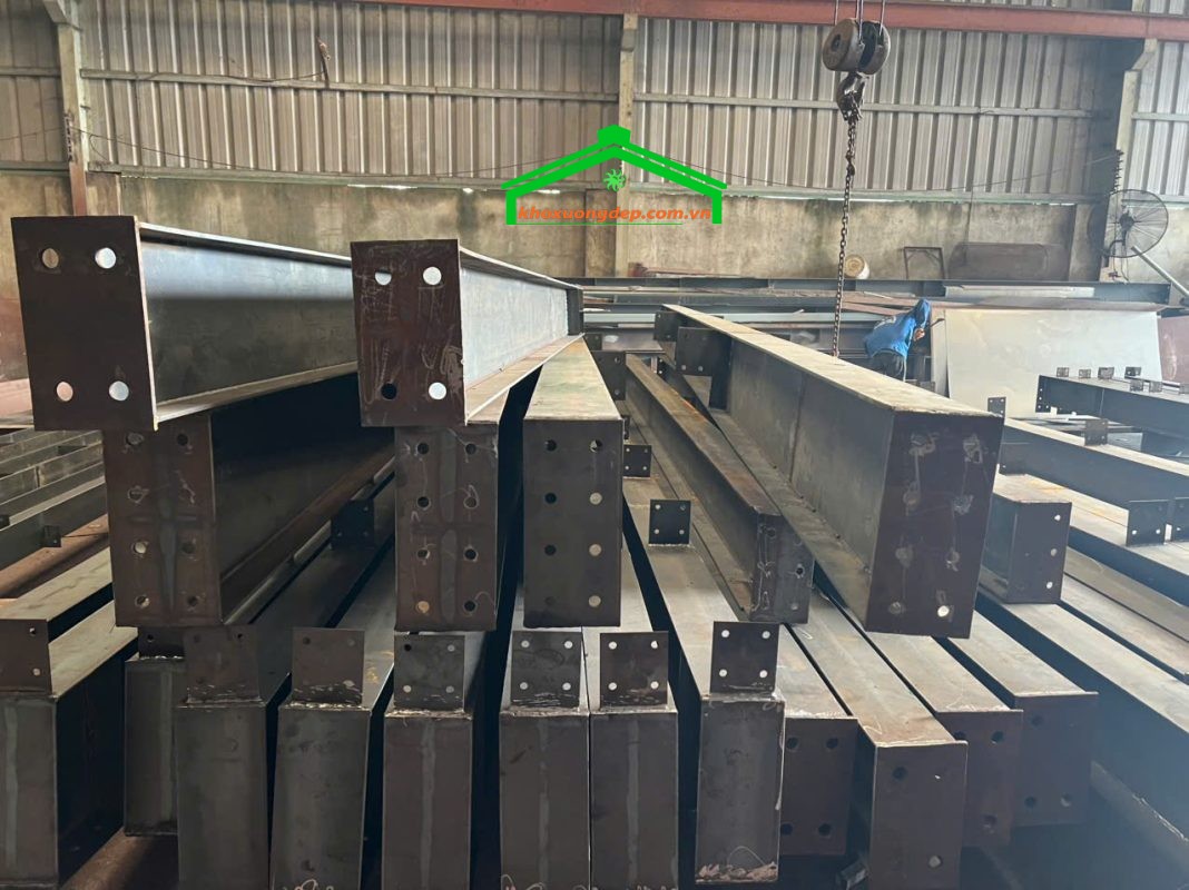 Bán nhà xưởng 1250m2 mặt tiền Kinh Dương Vương